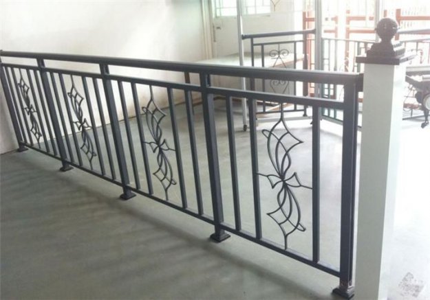 鋁合金護(hù)欄